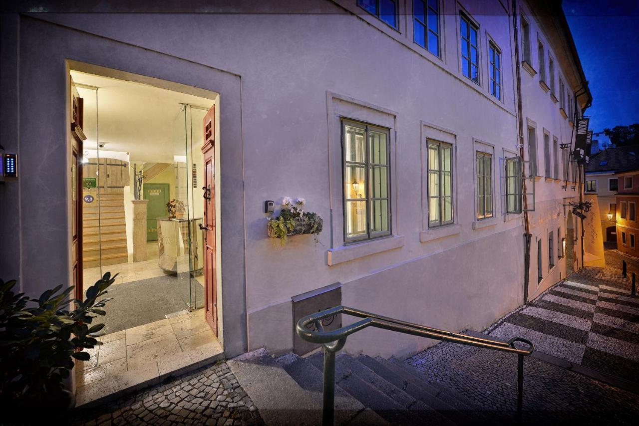 Nobles Apartments Praga Exterior foto